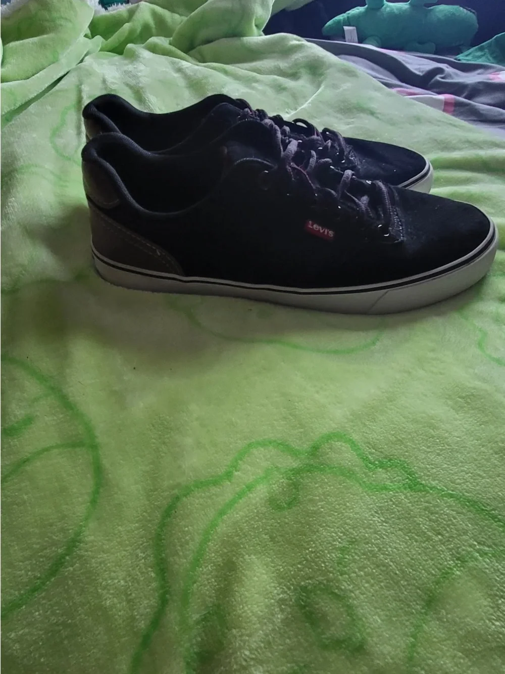 Levi's Black Low-Top Canvas Sneakers with White Soles